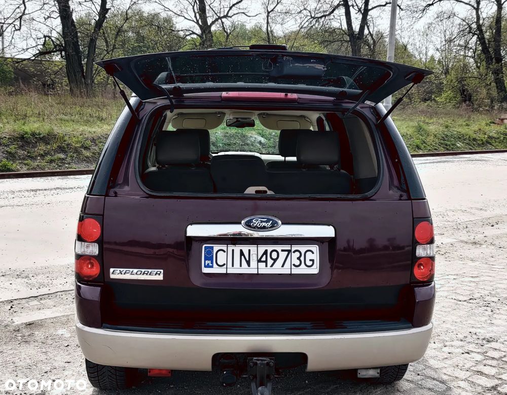 Ford Explorer 4.0 4WD - 23