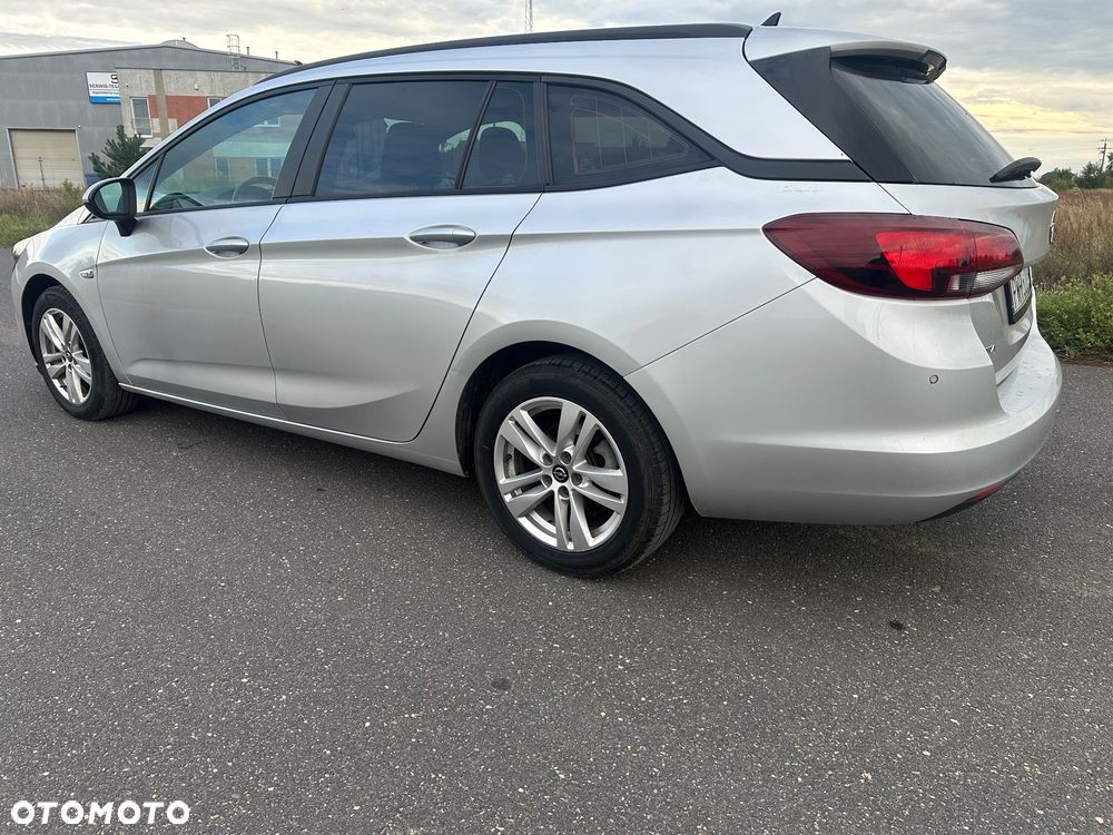 Opel Astra - 4