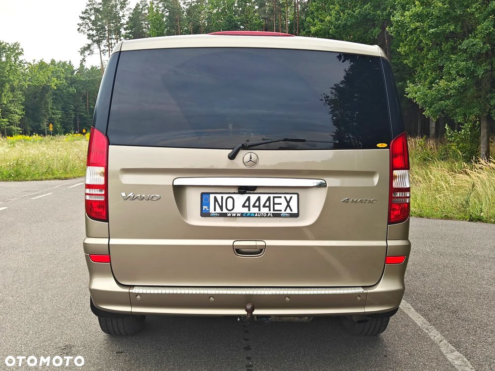 Mercedes-Benz Viano - 7