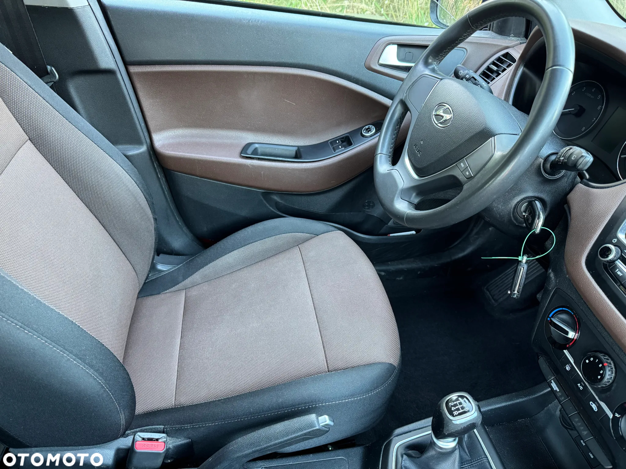 Hyundai i20 1.2 Classic + - 13