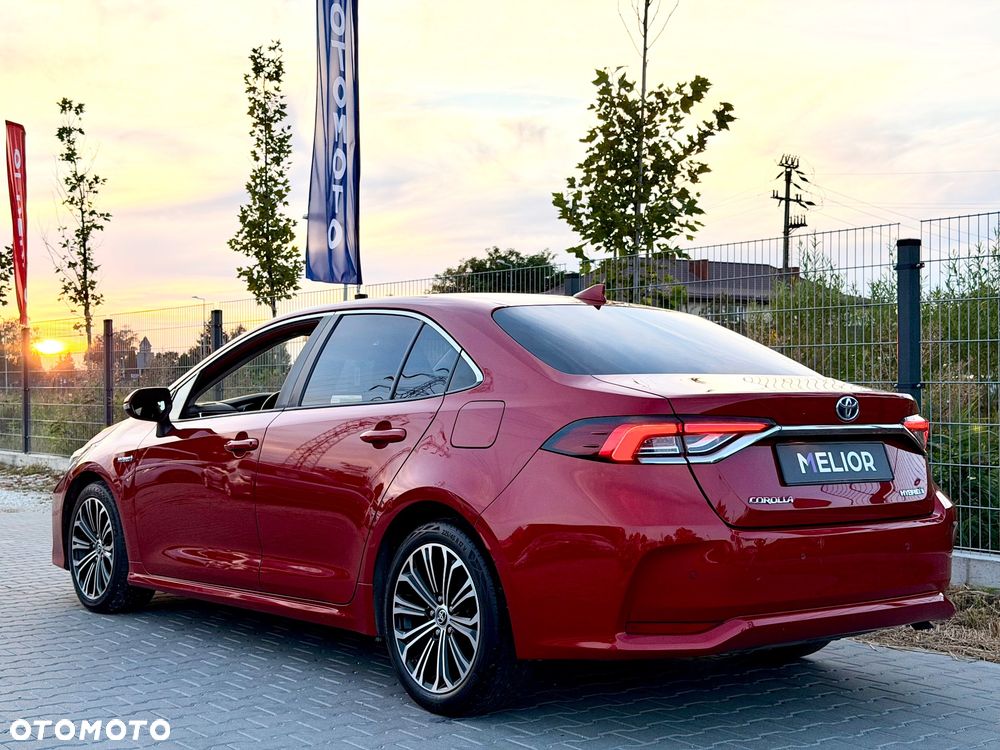 Toyota Corolla 1.8 Hybrid Club - 11