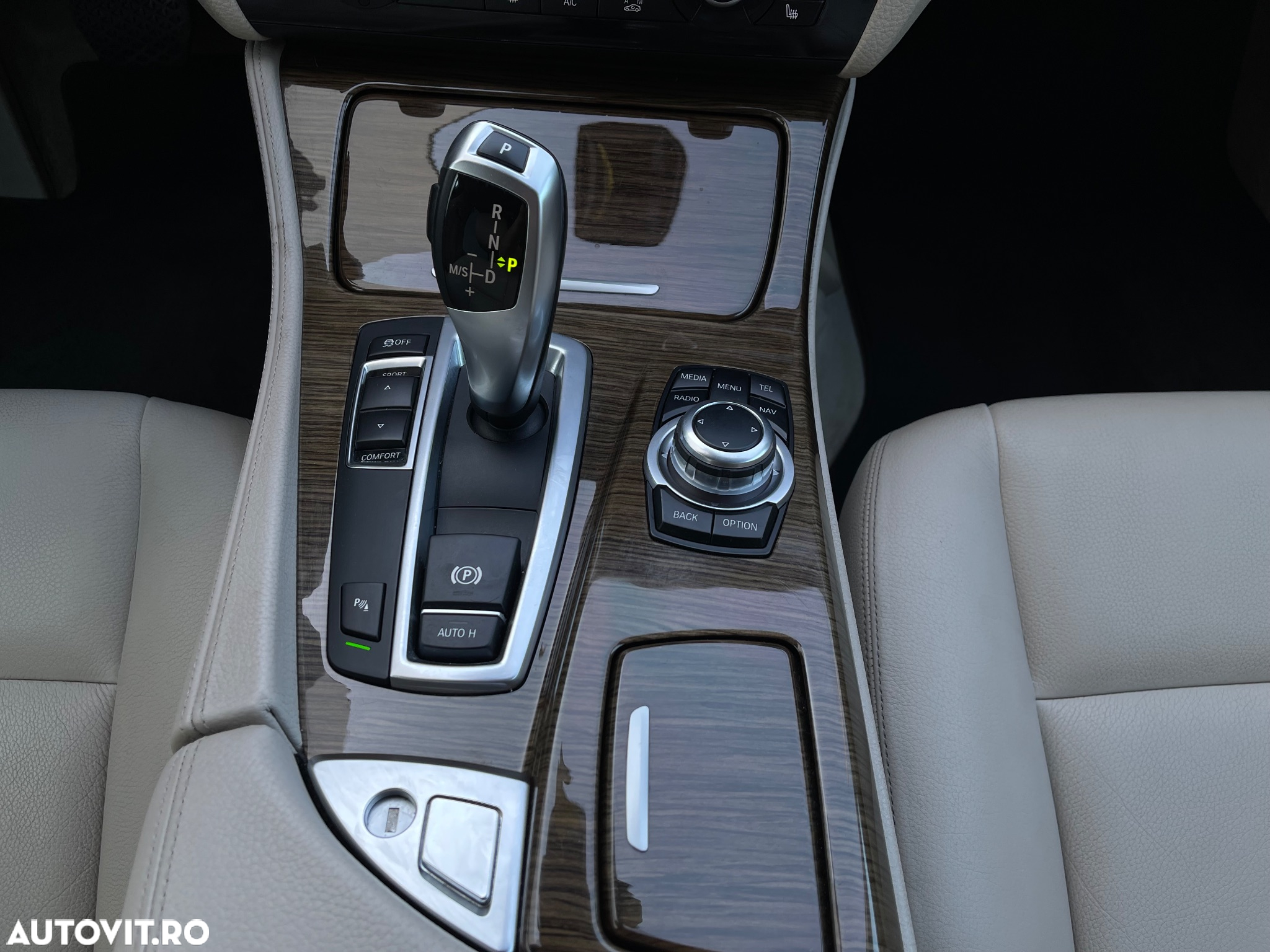 BMW Seria 5 528i Sport-Aut. Modern Line - 12