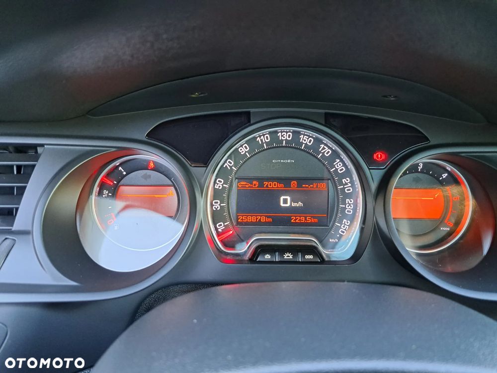 Citroën C5 2.0 HDi Exclusive - 22