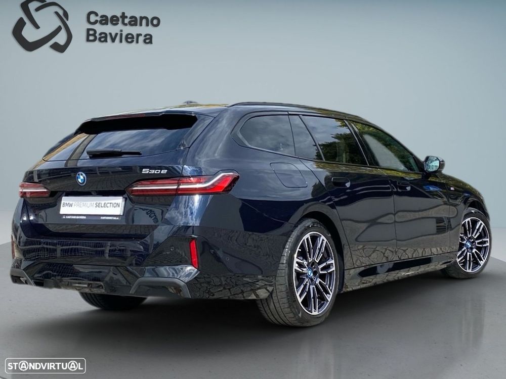 BMW 530 e Pack Desportivo M - 2