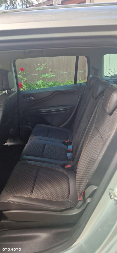 Opel Zafira 1.4 T Elite - 19