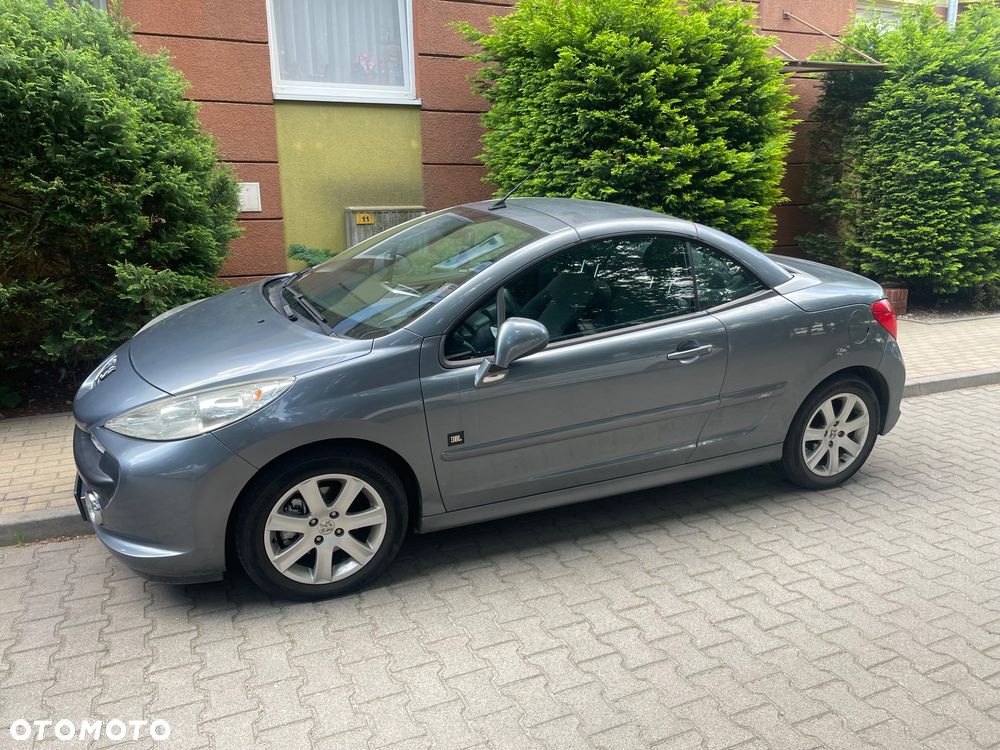 Peugeot 207 CC - 2