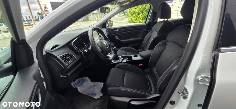Renault Megane BLUE dCi 115 INTENS - 29