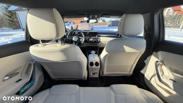 Mercedes-Benz Klasa A 200 Progressive 7G-DCT - 11