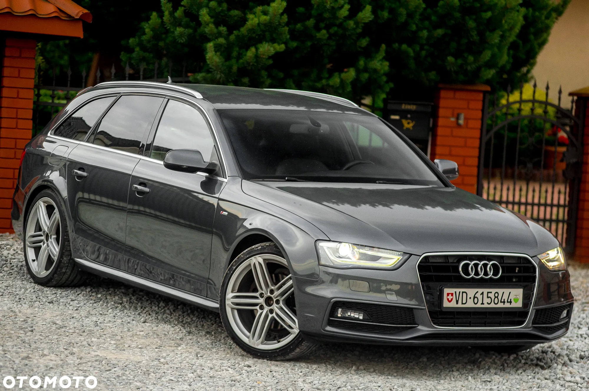 Audi A4 Avant 2.0 TDI DPF multitronic S line Sportpaket - 3