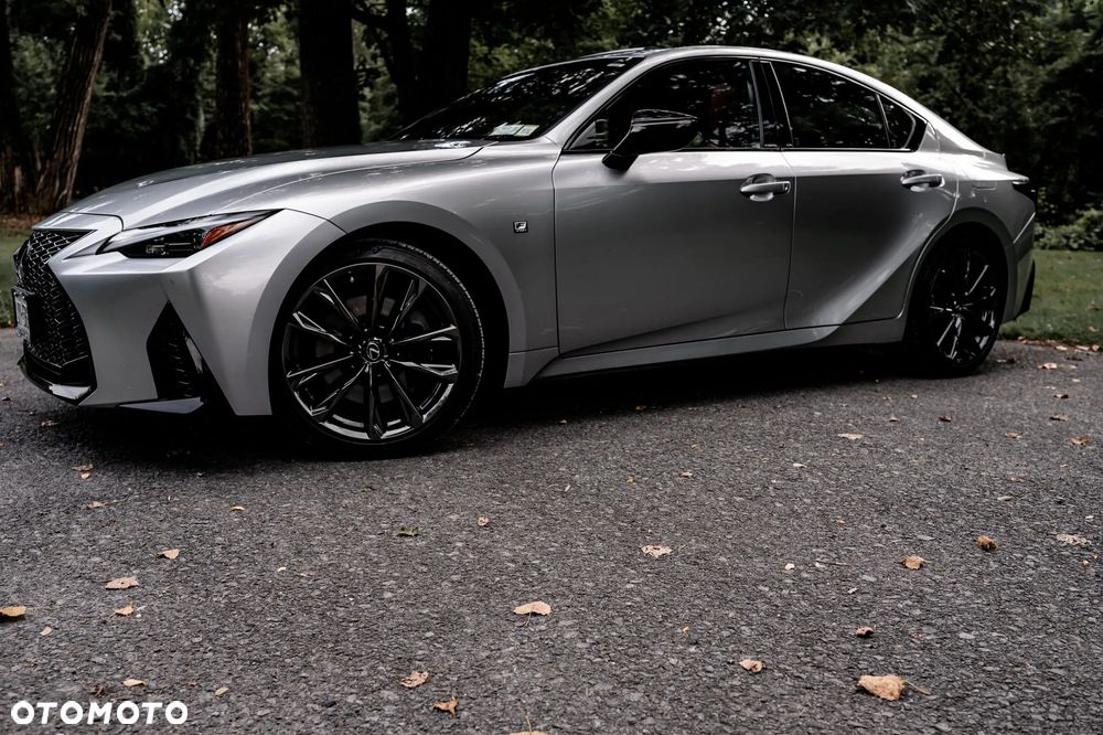 Lexus IS - 9