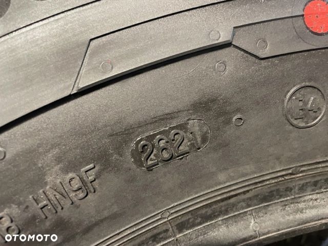 4 Continental ContiVanContact 100 215 75 16C - 9