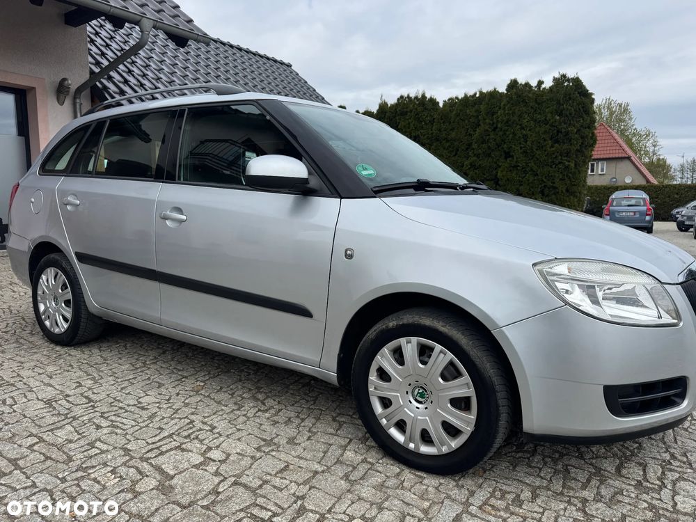 Skoda Fabia 1.4 16V Ambiente - 11