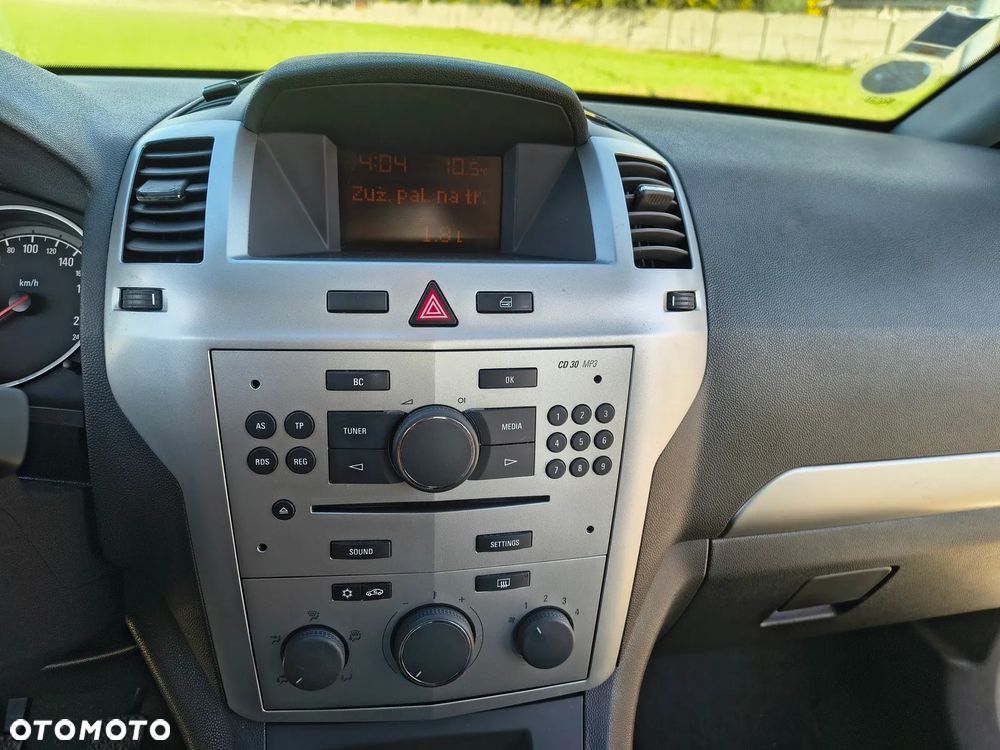 Opel Zafira - 17