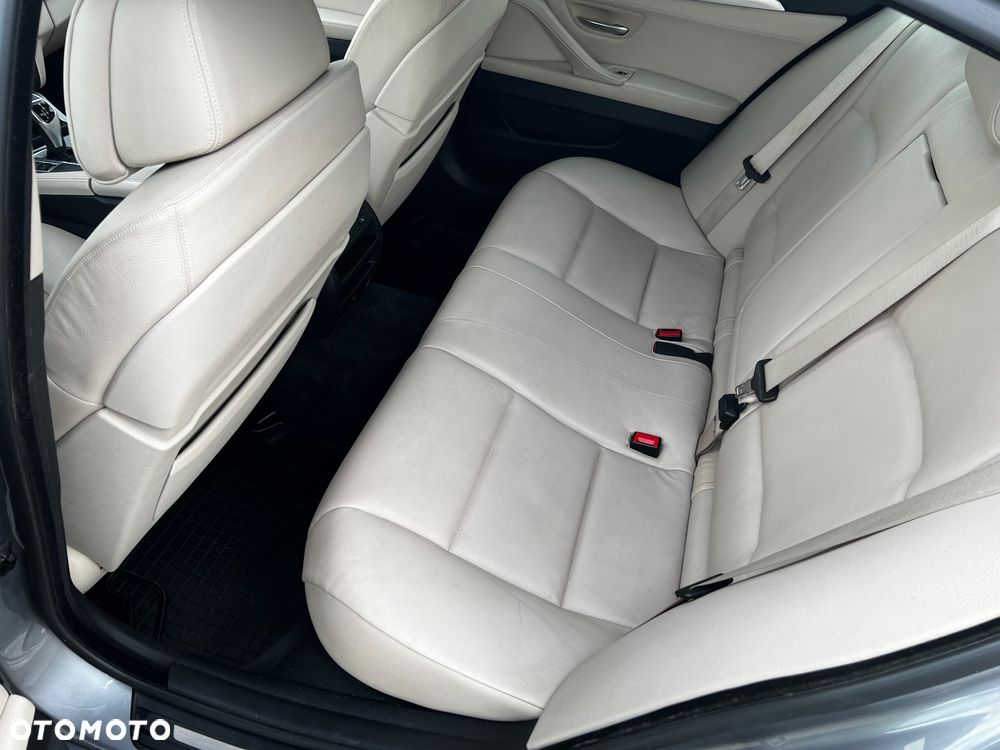 BMW Seria 5 530d - 19