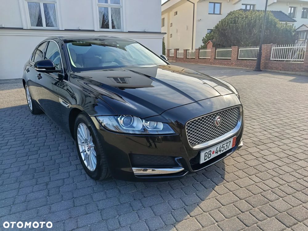 Jaguar XF E-Performance Portfolio - 5