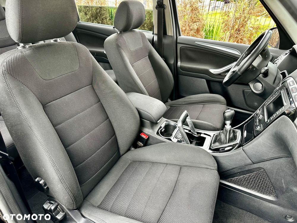 Ford Galaxy 2.0 TDCi DPF Titanium - 25