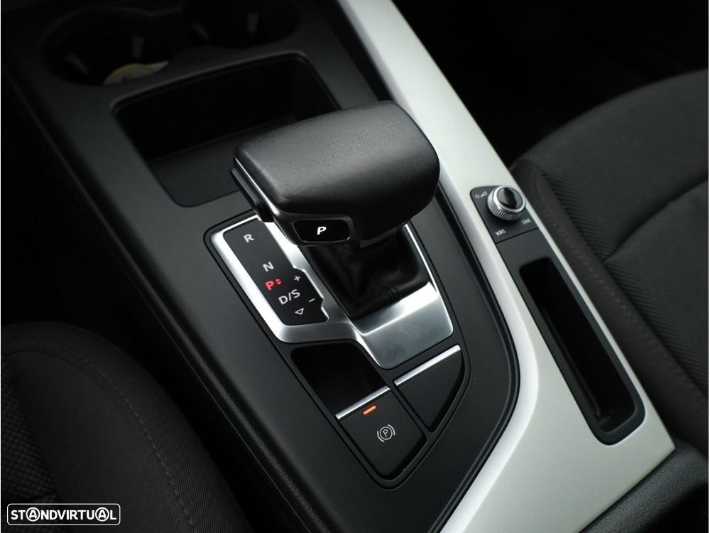 Audi A4 Avant 30 TDI Advanced S tronic - 21