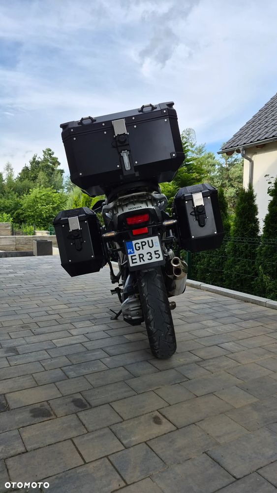 Honda VFR - 7