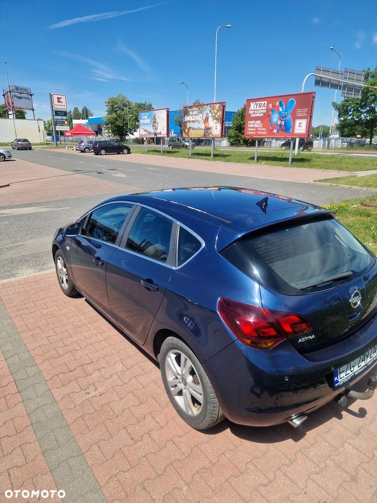 Opel Astra 1.4 T Cosmo - 3