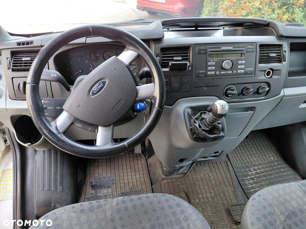 Ford TRANSIT - 9