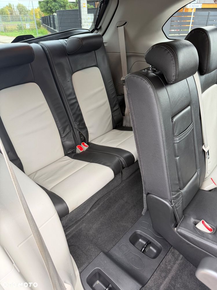 Chevrolet Captiva - 24