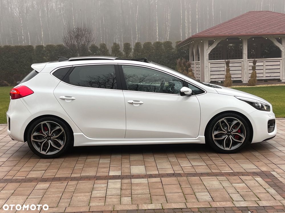 Kia Ceed 1.6 T-GDI GT-Challenge - 4