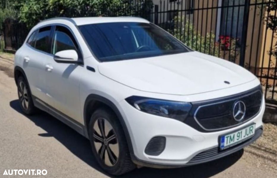 Mercedes-Benz EQA 250 - 12