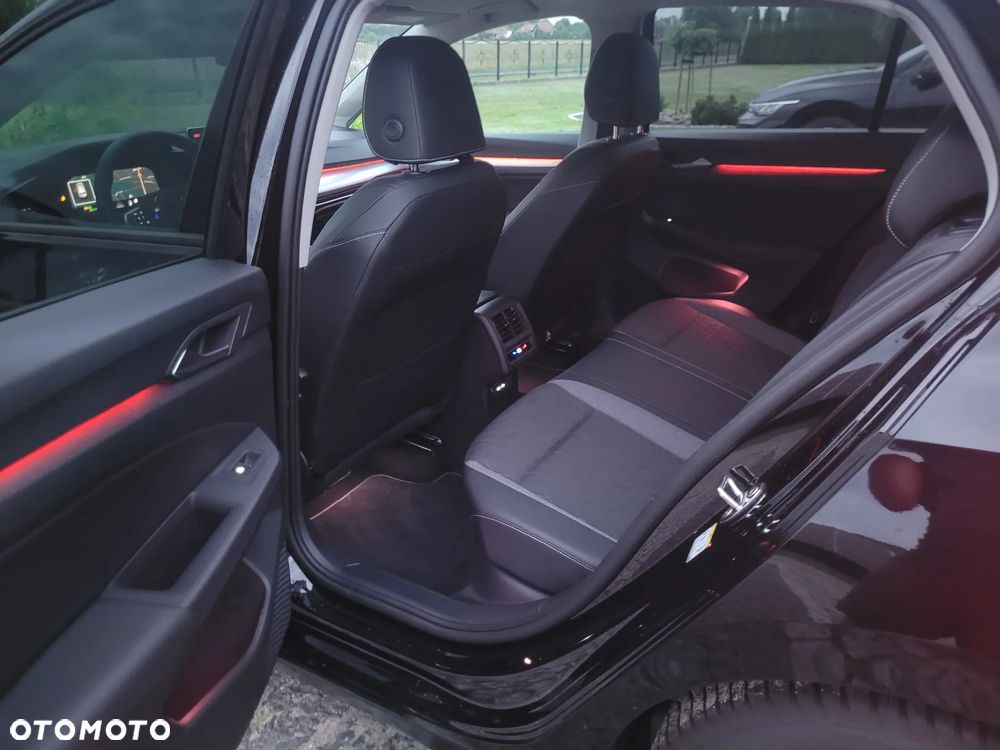 Volkswagen Golf 1.5 eTSI OPF DSG Energy - 15