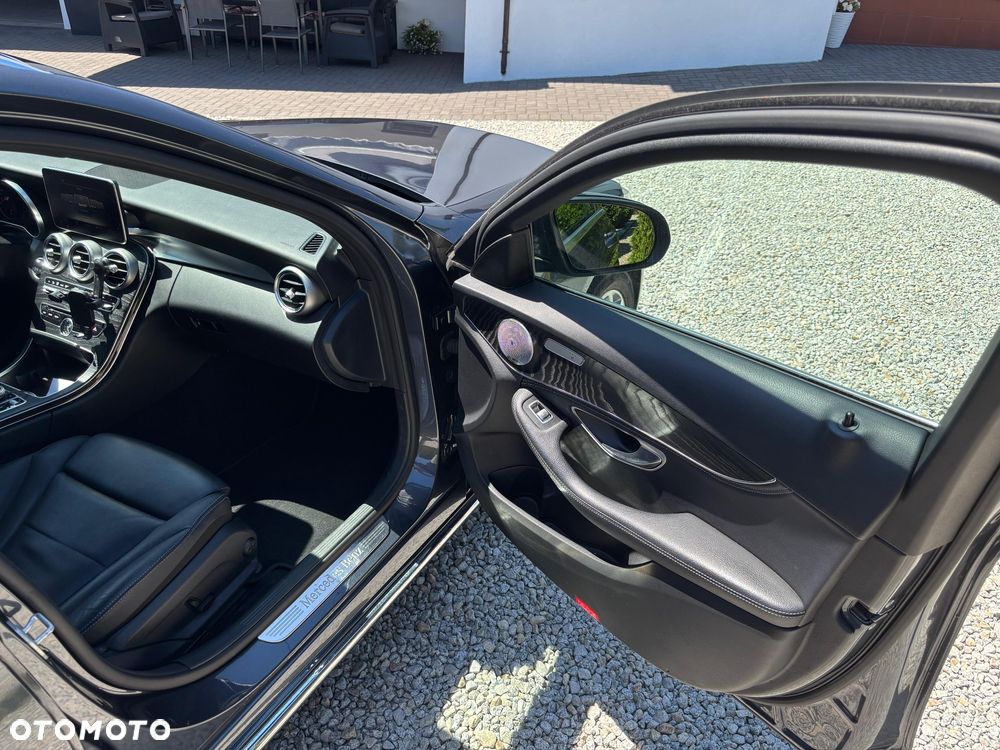Mercedes-Benz Klasa C 300 de 9G-TRONIC - 13