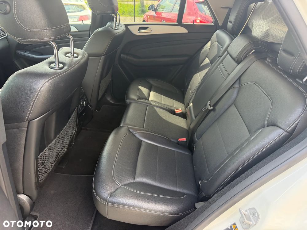Mercedes-Benz ML 350 BlueTEC 4-Matic - 11