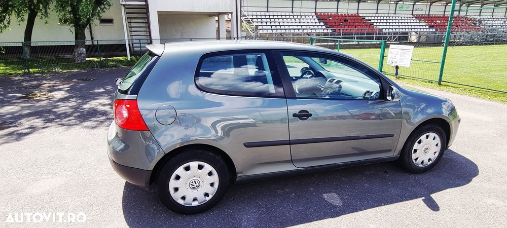 Volkswagen Golf - 4
