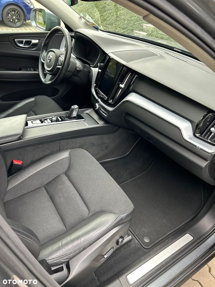 Volvo XC 60 B4 D AWD Inscription - 11