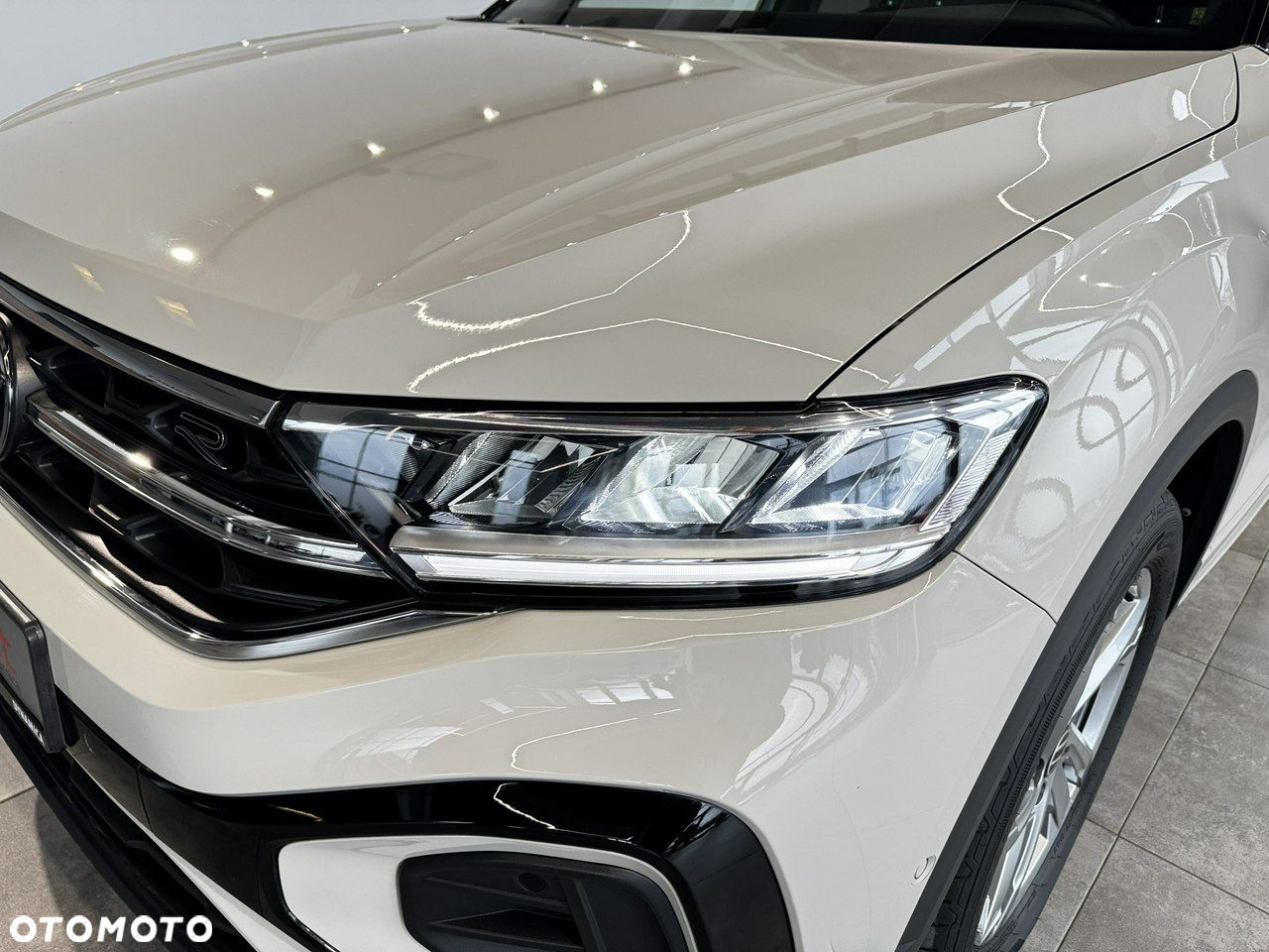 Volkswagen T-Roc - 10