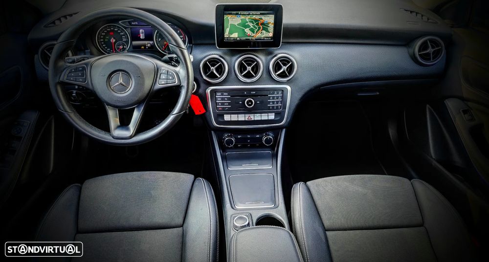 Mercedes-Benz A 180 d 7G-DCT AMG Line - 8