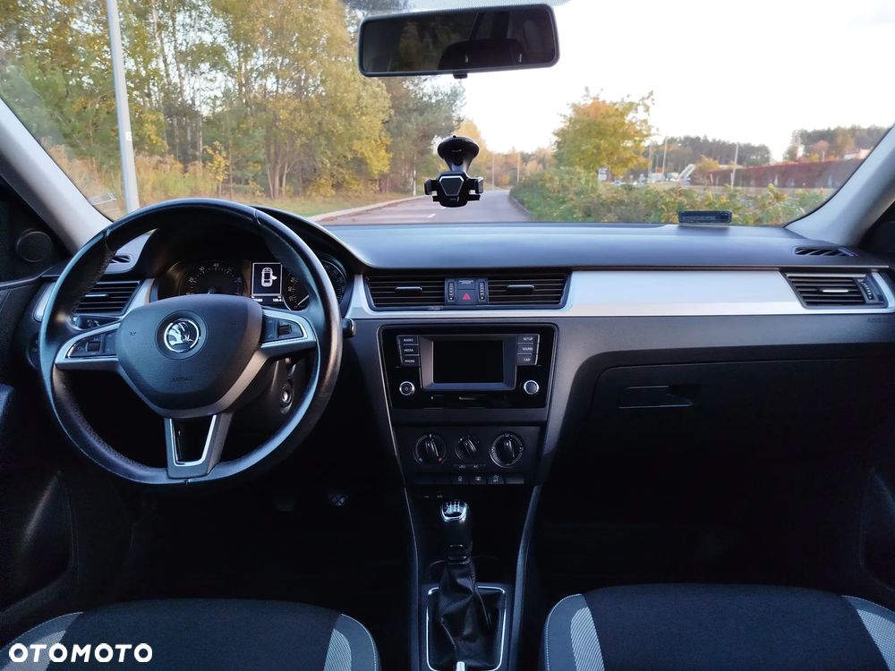 Skoda RAPID 1.2 TSI Ambition - 9