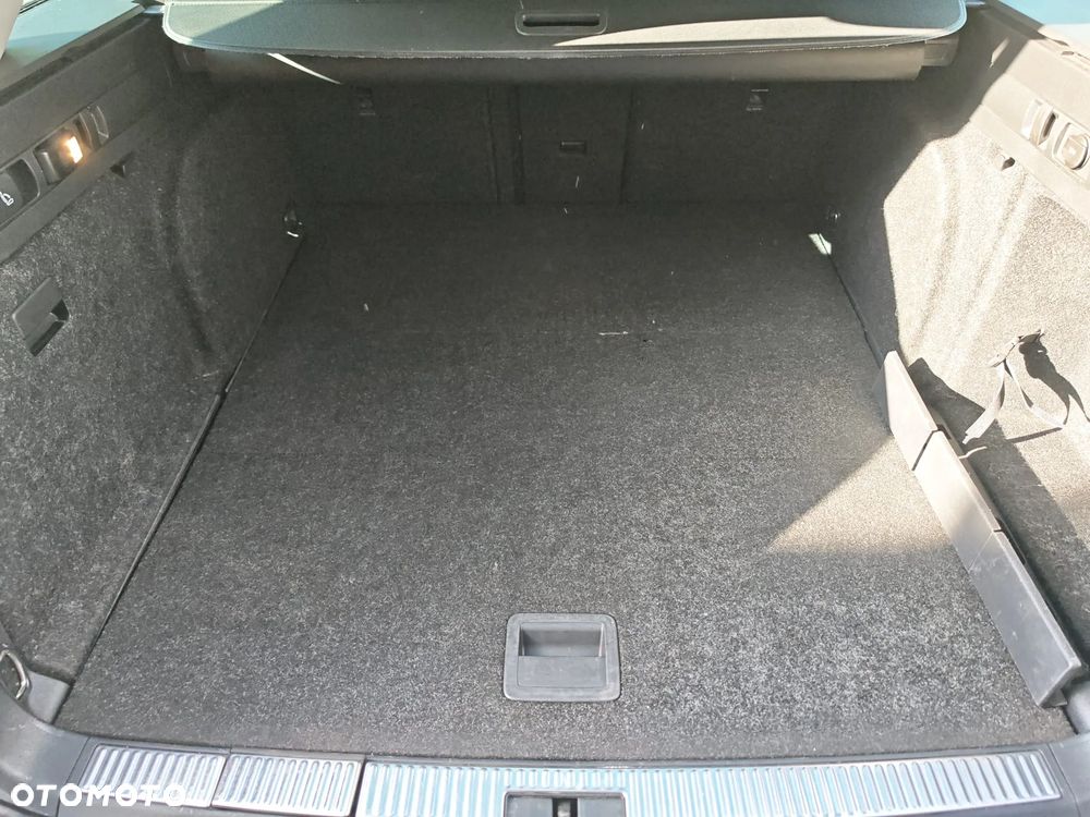Skoda Superb 2.0 TDI 4x4 DSG Style - 9