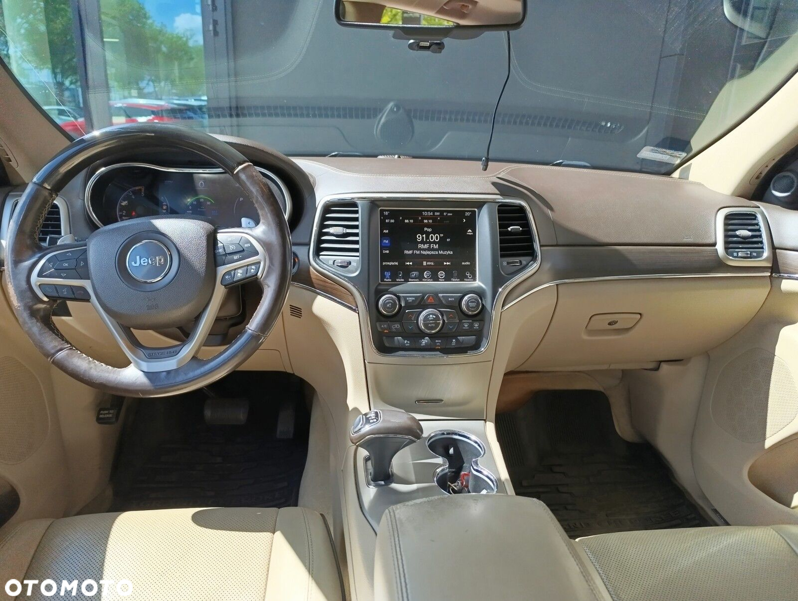 Jeep Grand Cherokee - 20