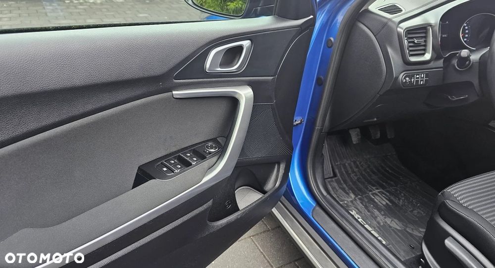 Kia XCeed 1.5 T-GDI M - 6