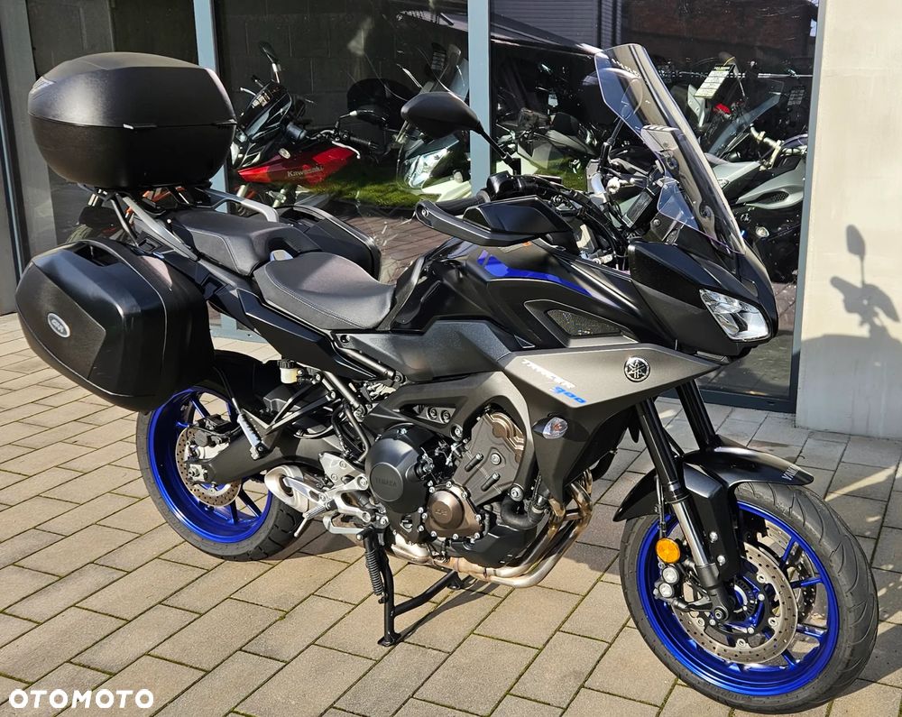 Yamaha MT - 8