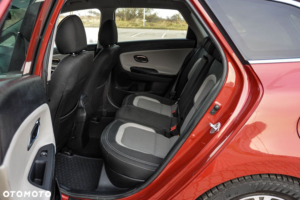 Kia Ceed 1.6 CRDi L - 8