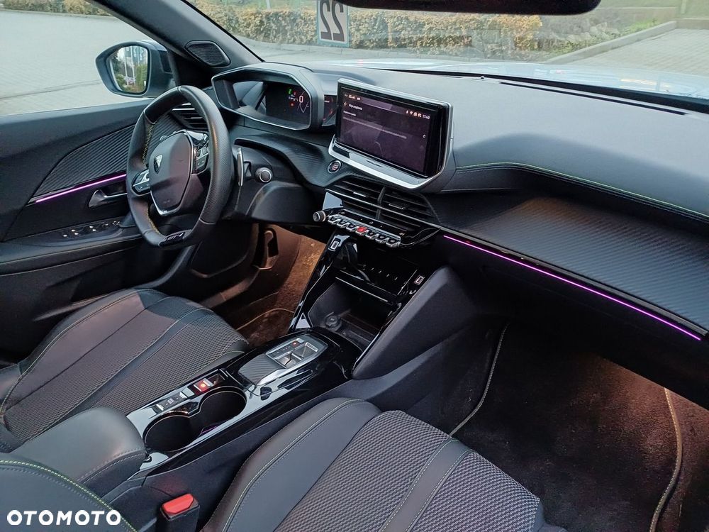 Peugeot 2008 PureTech 130 GT S&S EAT8 - 13