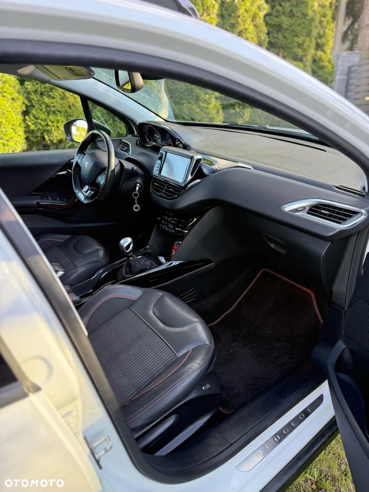 Peugeot 2008 PureTech 130 Stop&Start GT-Line Edition - 12