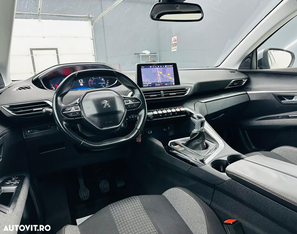 Peugeot 5008 PureTech 130 Allure - 21