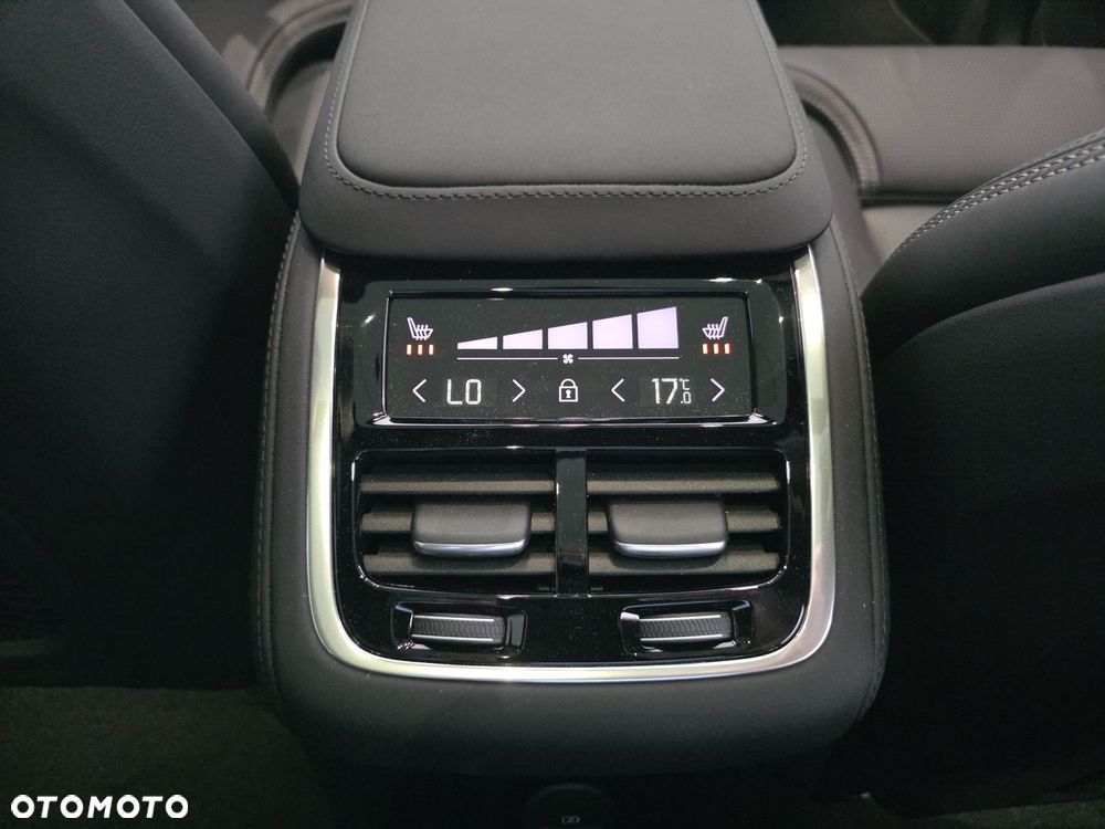 Volvo XC 90 - 29