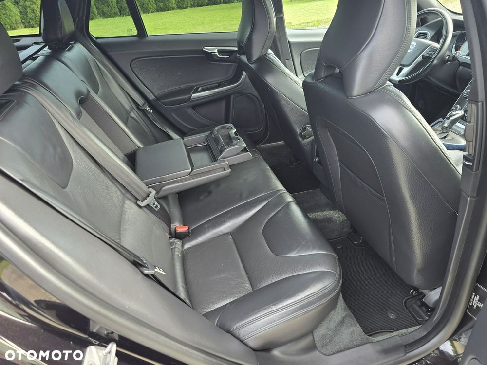 Volvo V60 - 25
