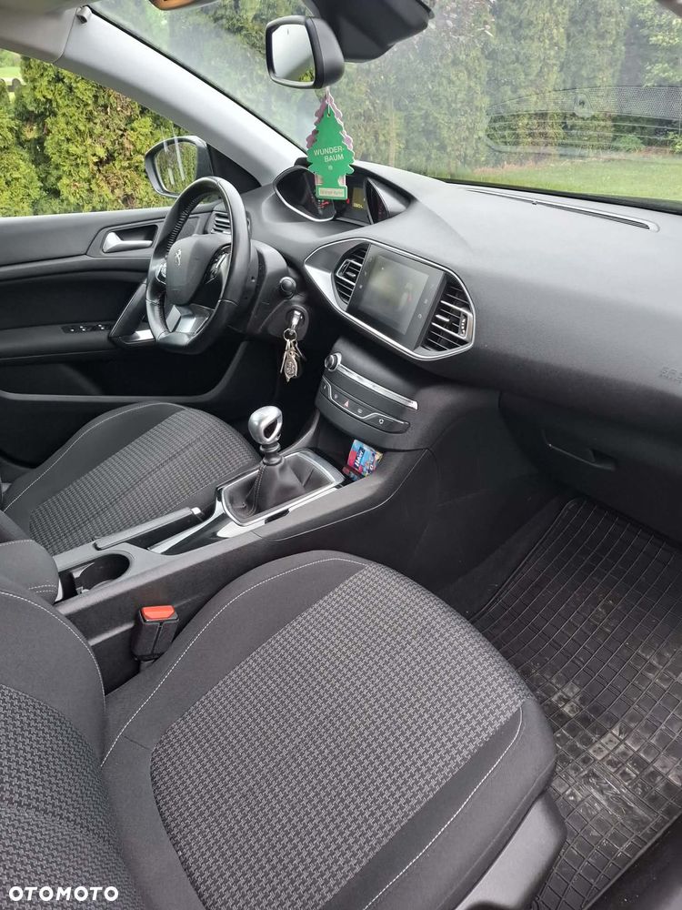 Peugeot 308 1.2 PureTech GPF Active S&S - 7