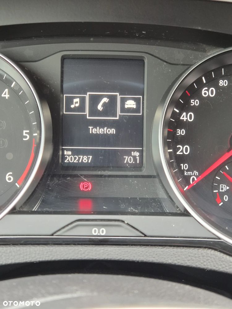 Volkswagen Passat 2.0 TDI (BlueMotion Technology) Highline - 16