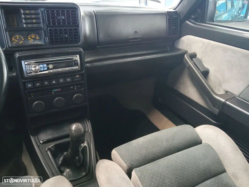 Lancia Delta 1.6 HF Turbo - 22