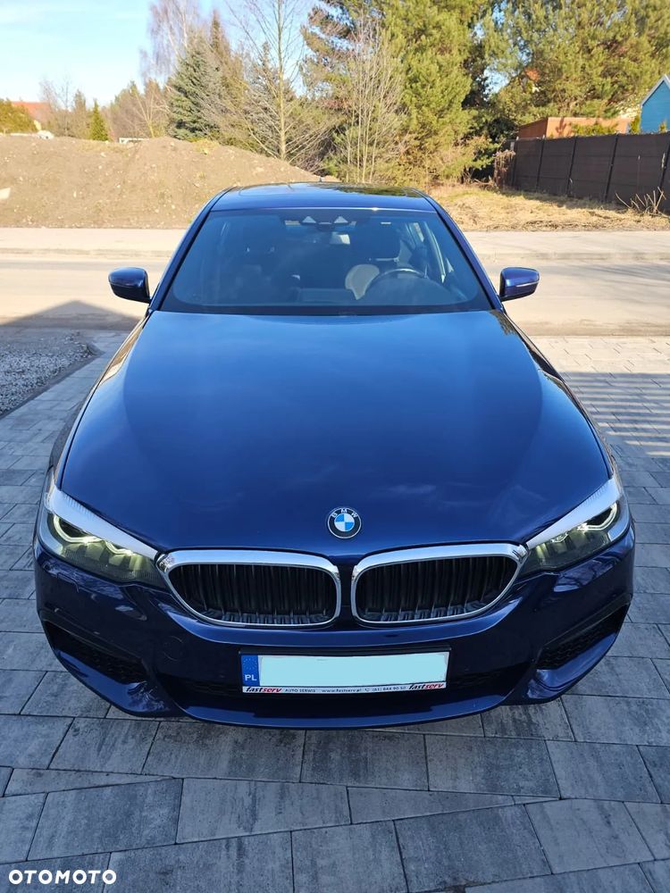 BMW Seria 5 530d xDrive Sport Line sport - 4