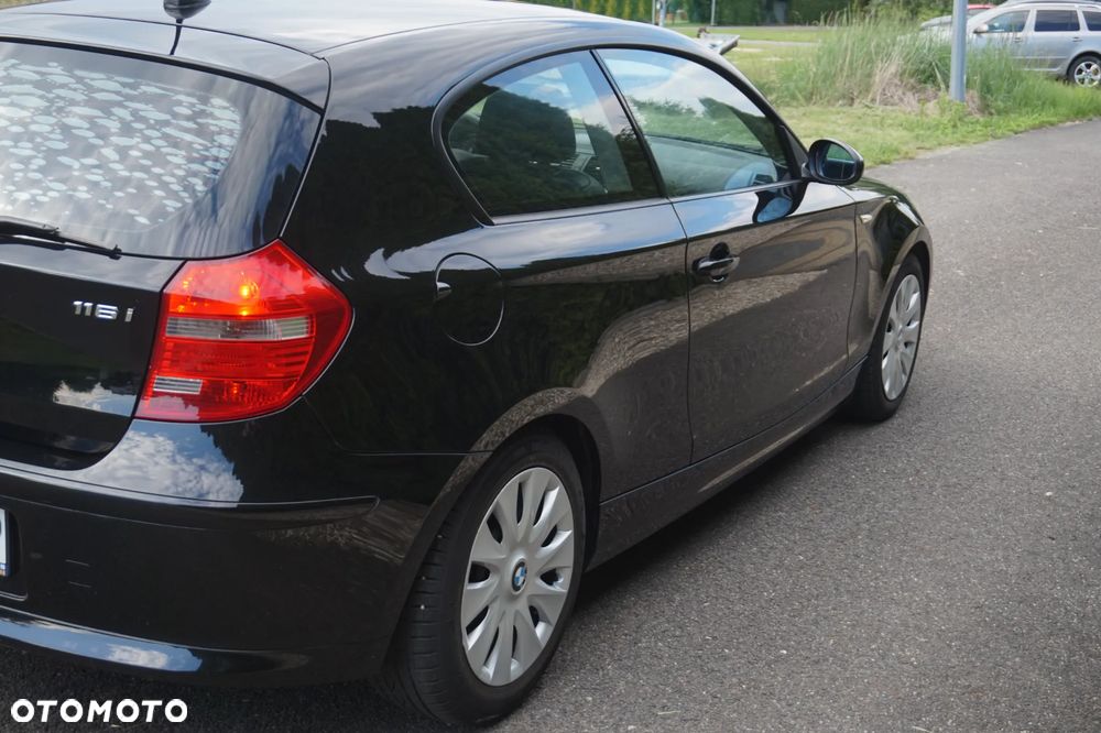 BMW Seria 1 116i - 5